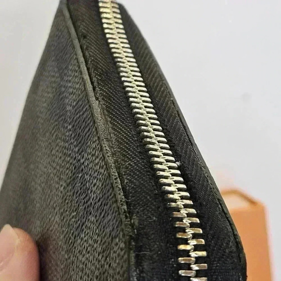 Louis Vuitton Graphite  Zippy Organizer - Picture 7 of 16